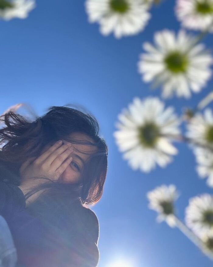 aethetic hidden face dp for girls