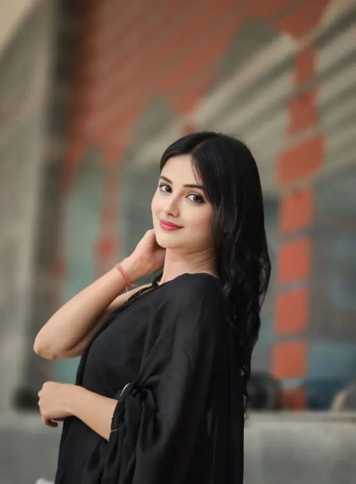 aethetics saree girl dp photo beautiful hd