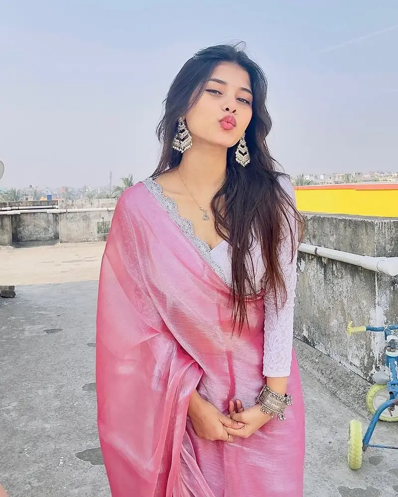 beautiful girls dp 11