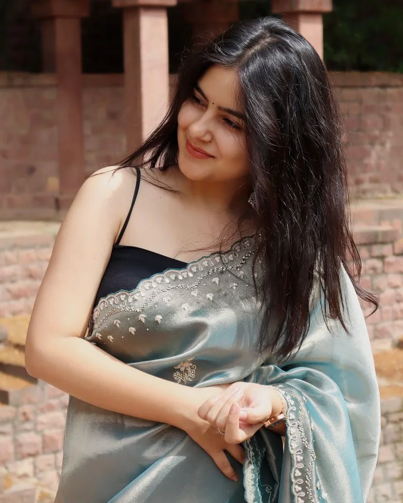 beautiful girls dp 27
