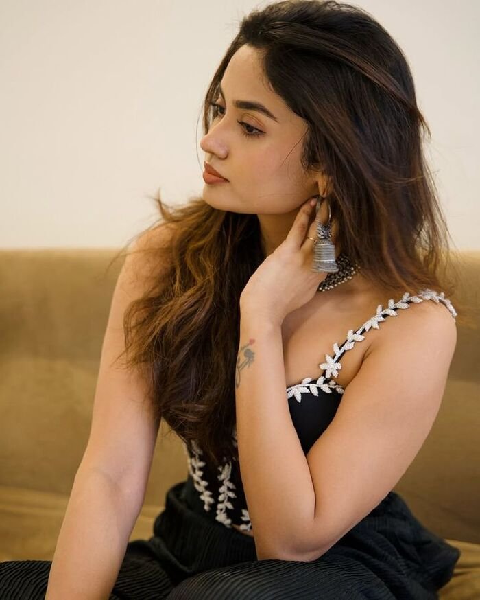 beautiful silent girl dp hd