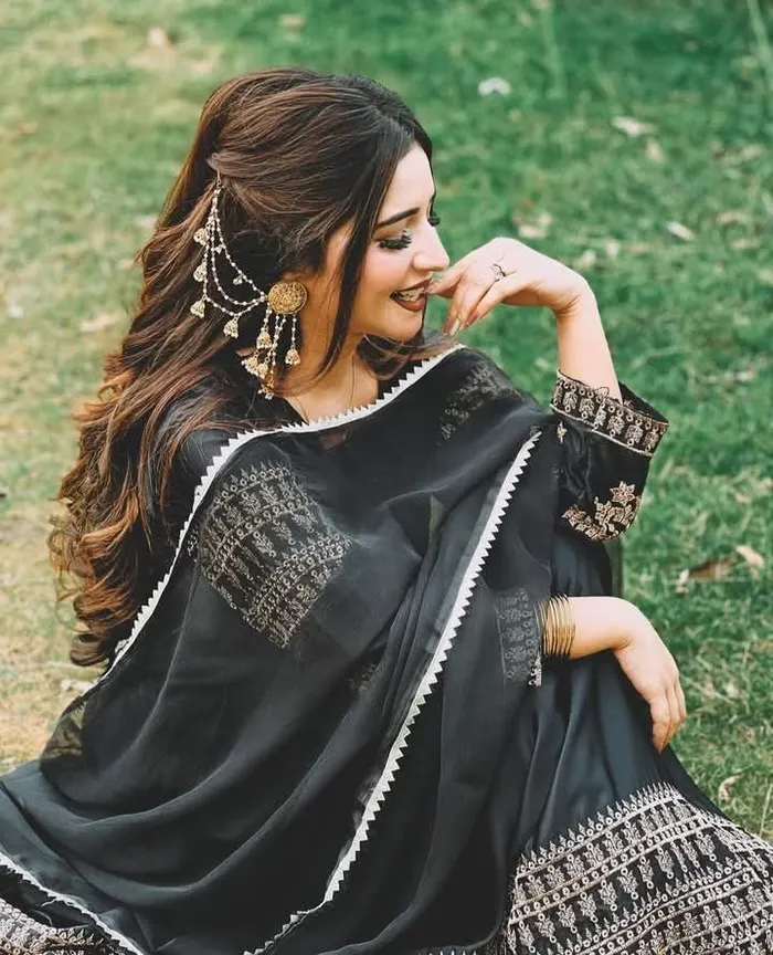 bindas girl dp 14