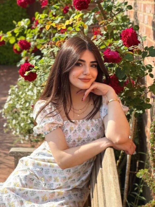 70+ Indian Girl DP Images Beautiful Stylish and Traditional Looks