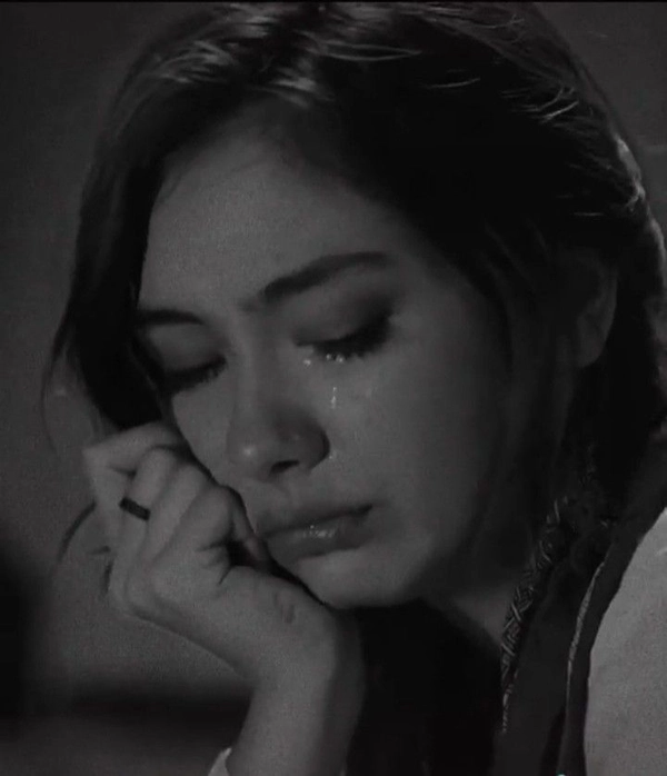 crying girl dp 16