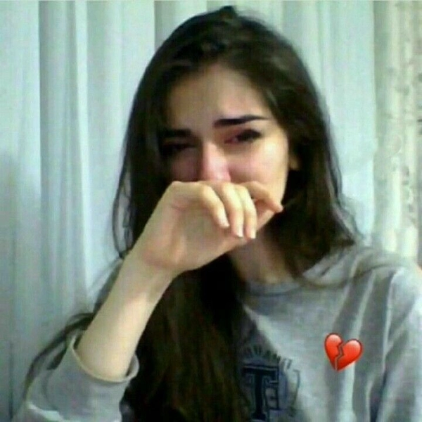 crying girl dp 34