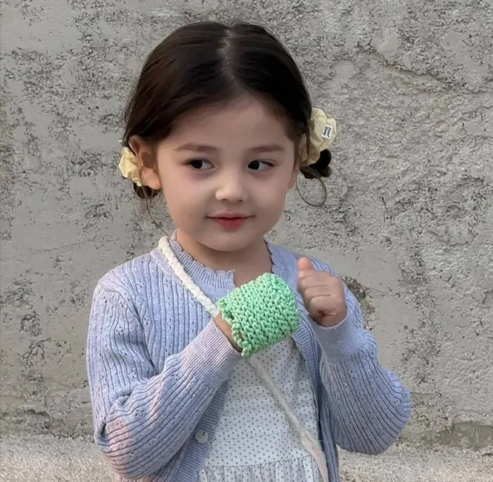 cute baby girl dp 1