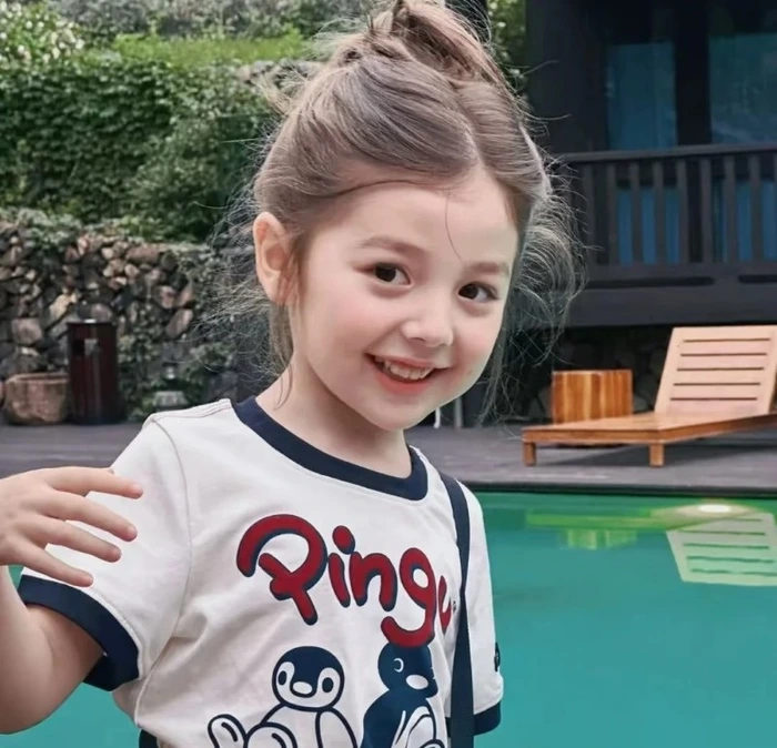 cute baby girl dp 22