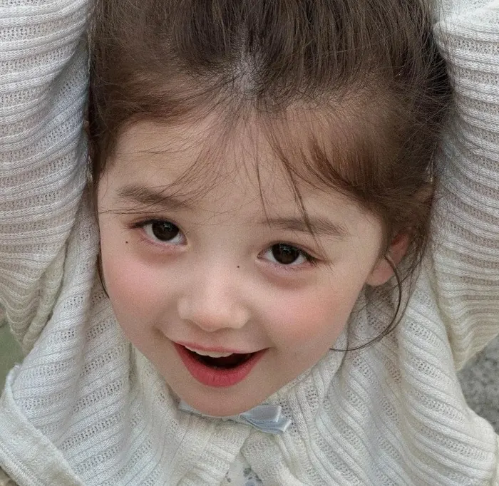 cute baby girl dp 34
