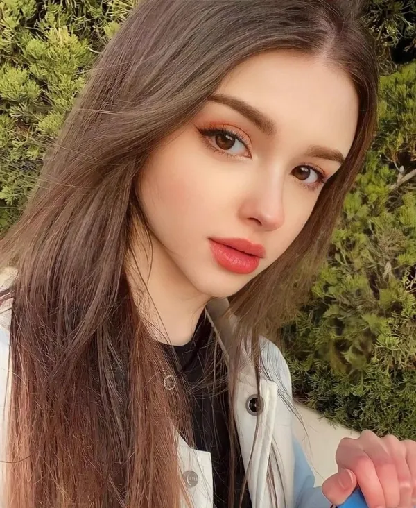 cute girl pic for dp 23