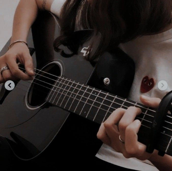 guitar girl dp 13