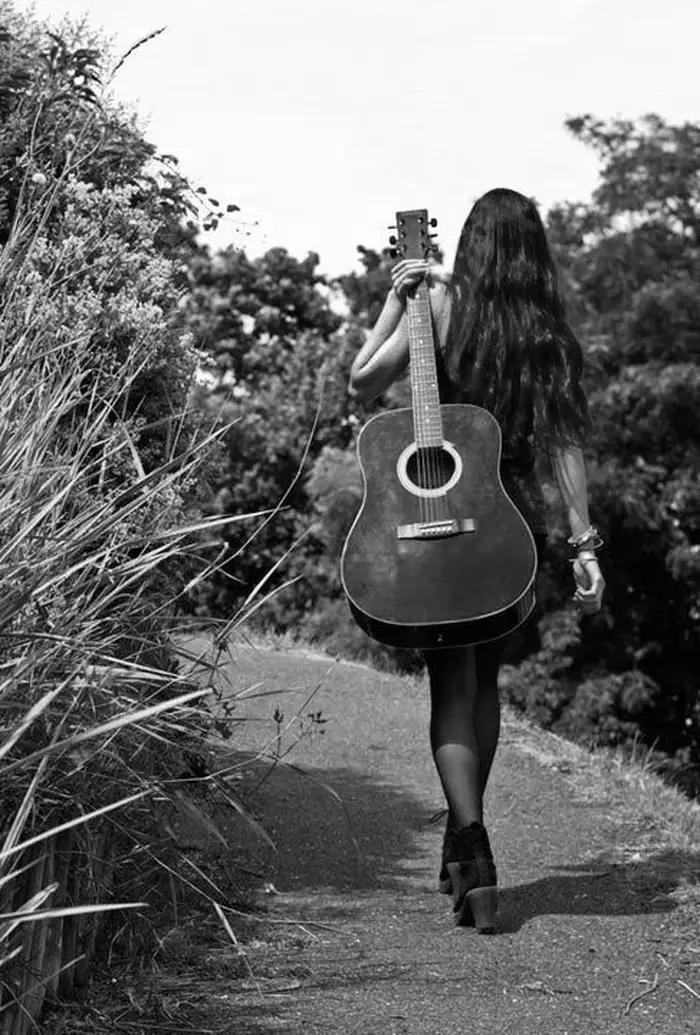 guitar girl dp 4