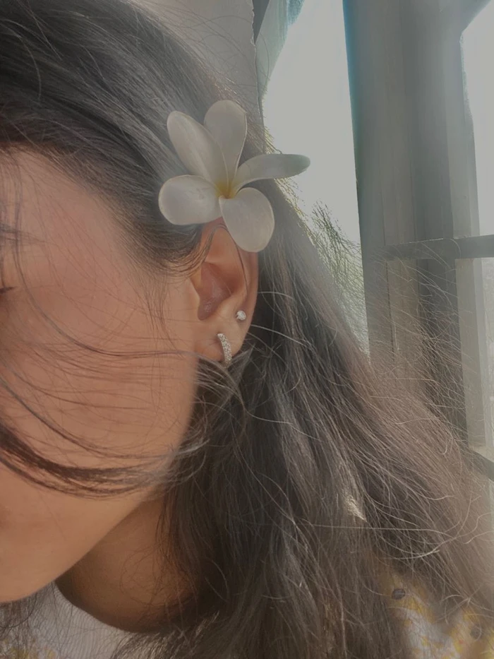 half face girl dp 12