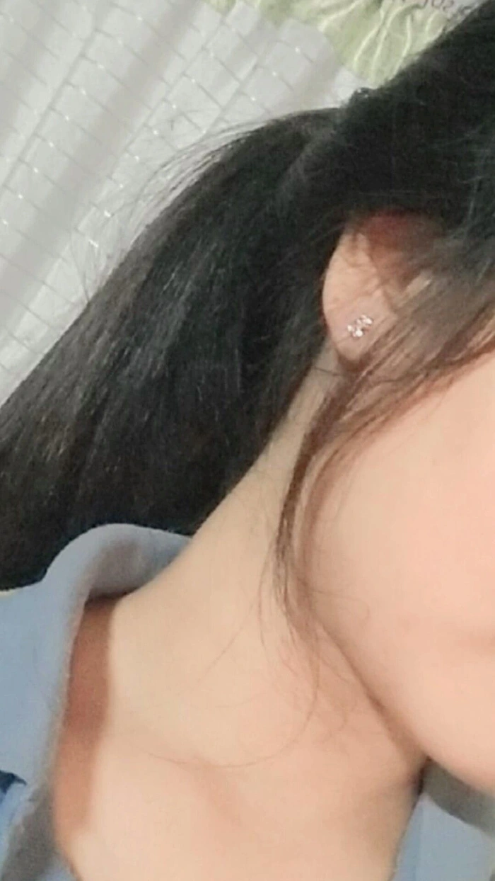 half face girl dp 22
