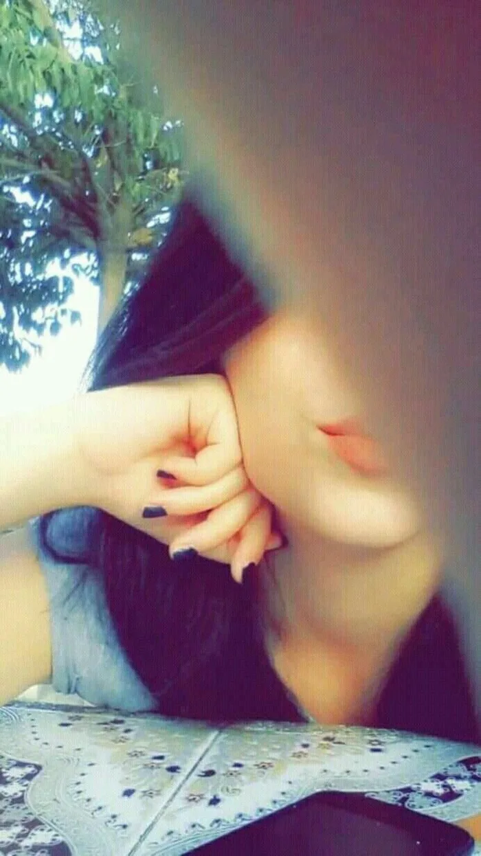 half face girl dp 30
