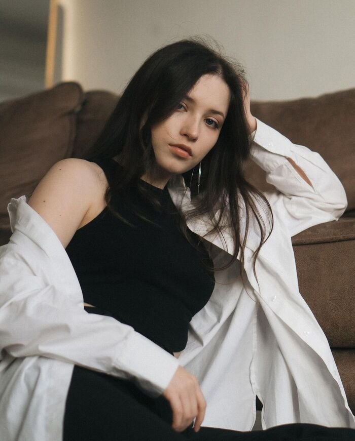 hd sad girl dp aethetics