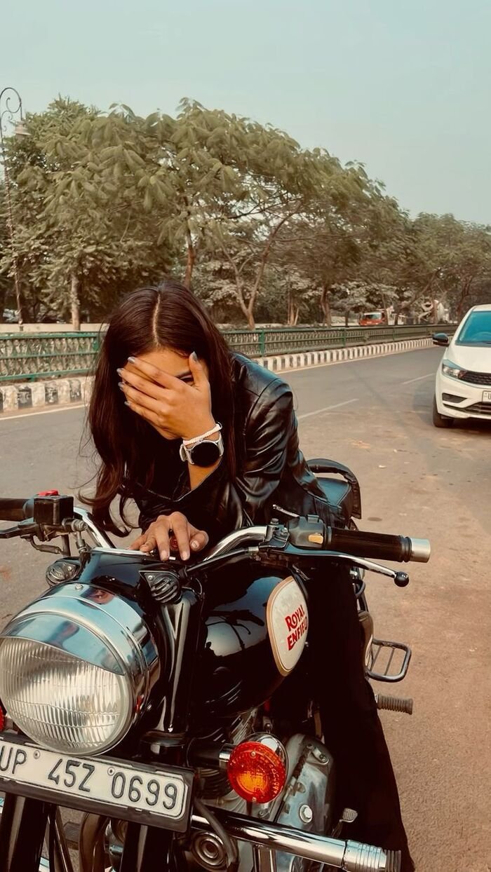 image scooty girl dp aethetics