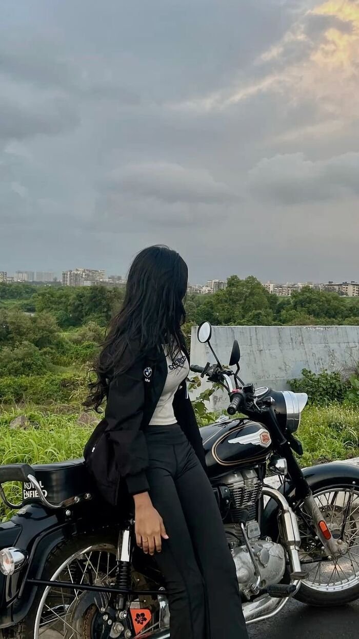 photo scooty girl dp full hd