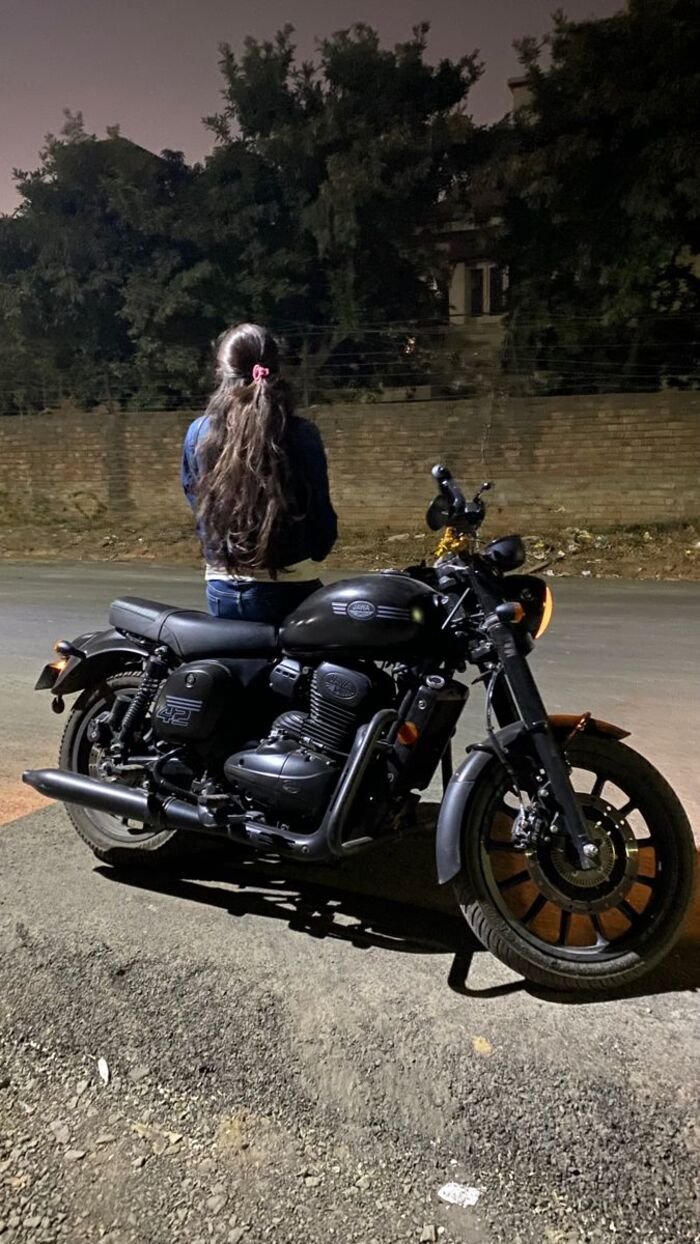 photo scooty girl dp