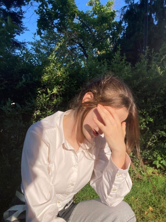 sad girl dp aethetic