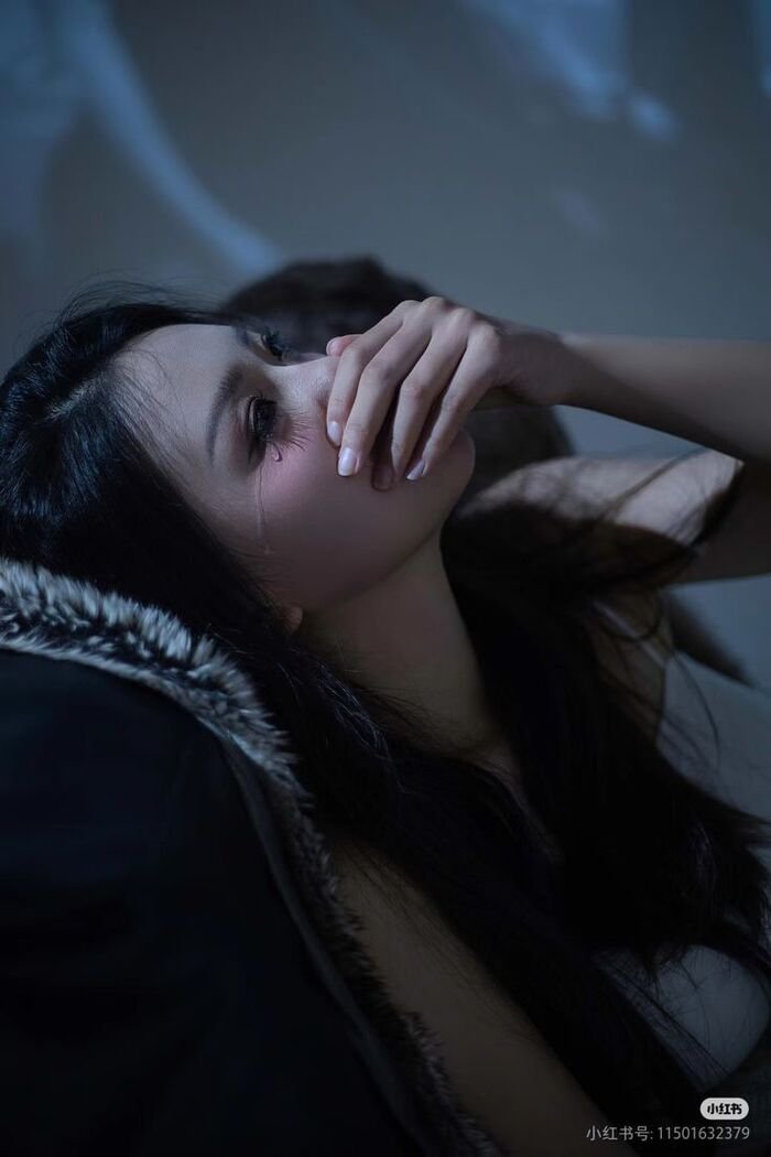 sad girl dp image 4k