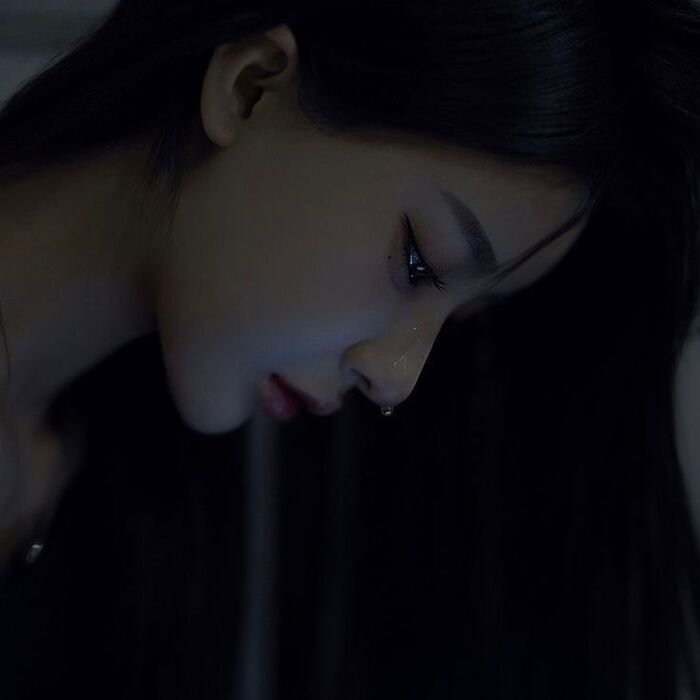 sad girl dp image aethetics hd