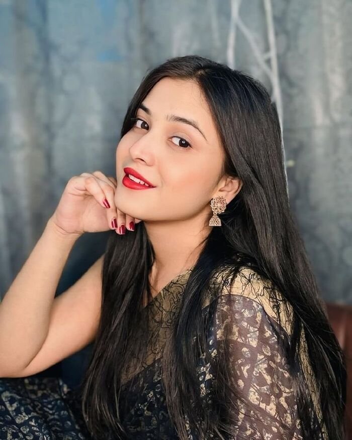 saree girl dp image hd