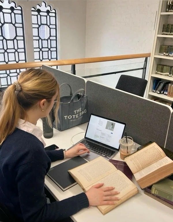 aesthetic study girl dp with books and glasses.