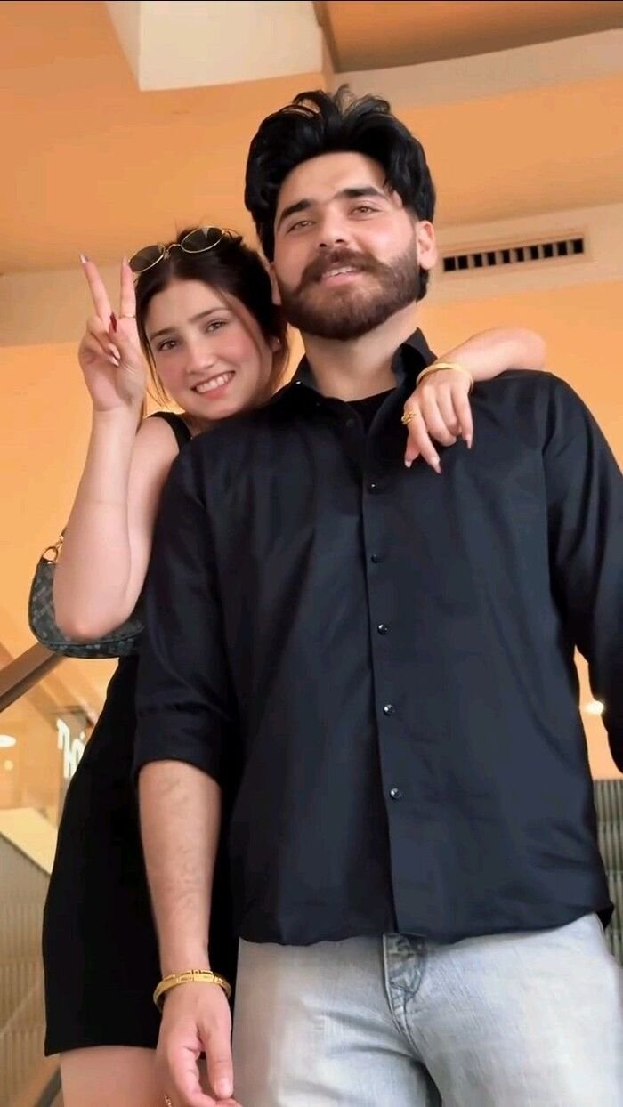 aethetic punjabi couple dp image