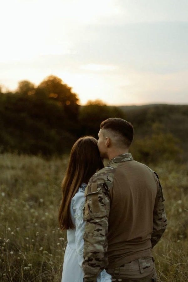 army couple dp aesthetic look for profile picture.