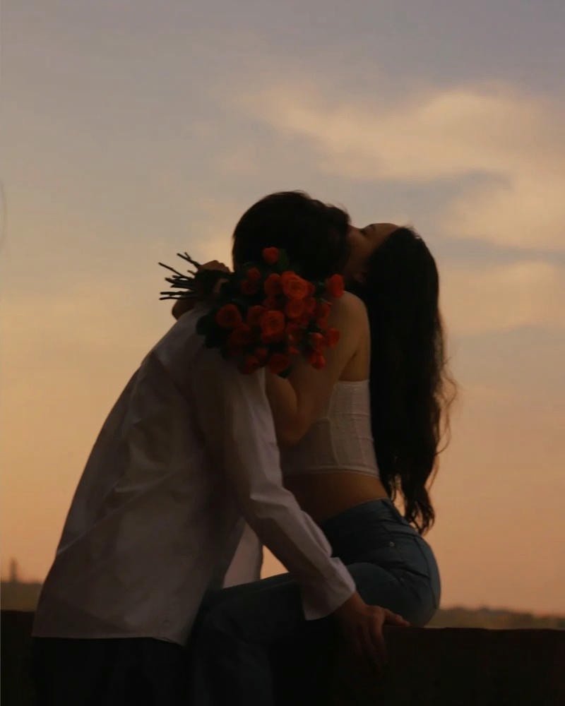 artistic couple dp for creative lovers