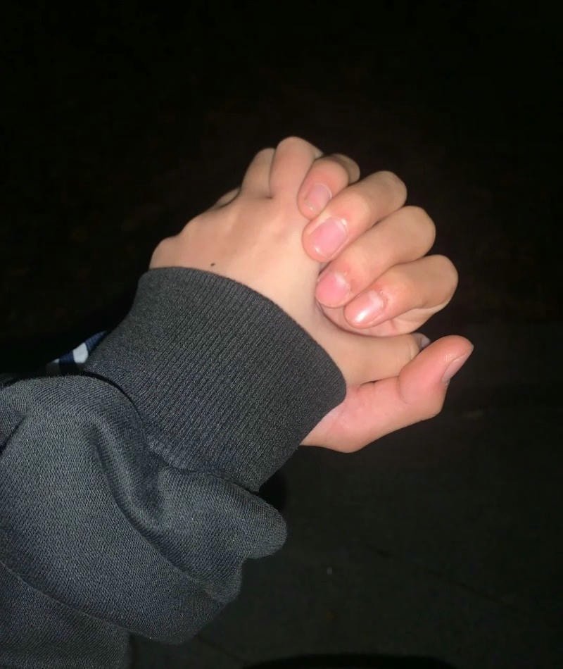 beautiful couple hands dp