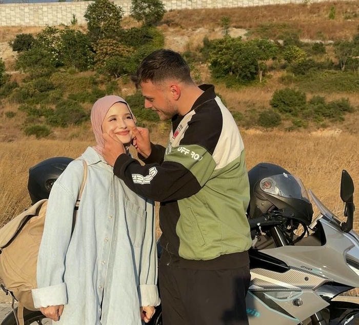 beautiful muslim couple dp