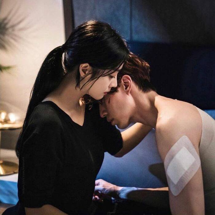 couple hug dp hd
