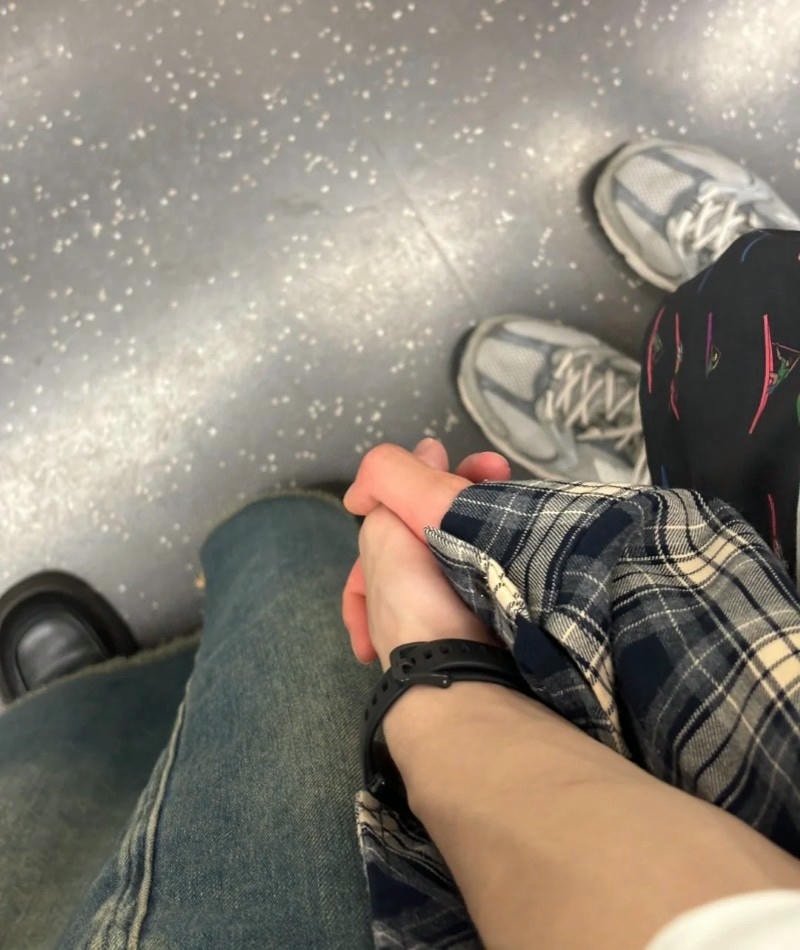 creative couple hands dp