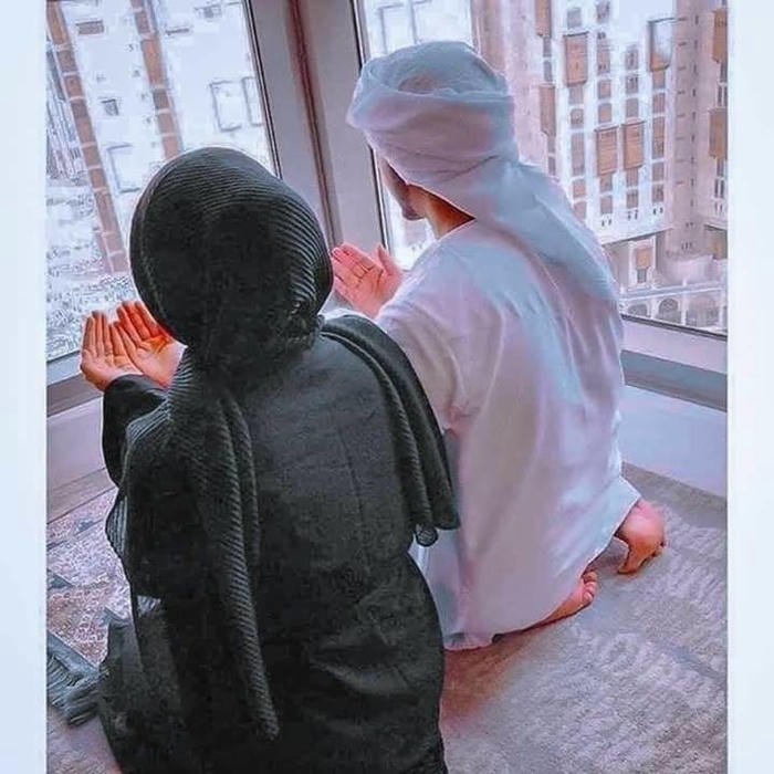 cute love muslim couple dp