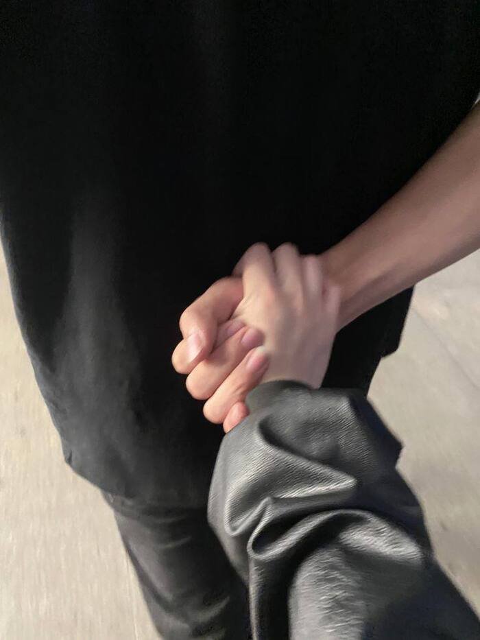 cute romantic couple hands dp