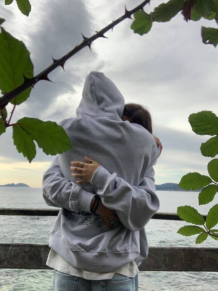full hd couple hug dp photo