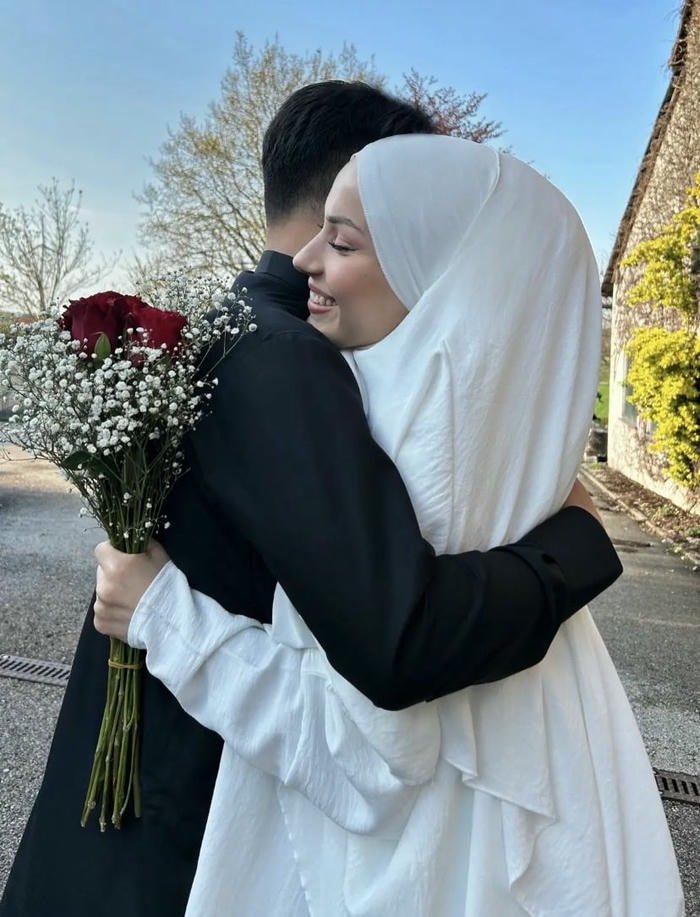 happy muslim couple dp