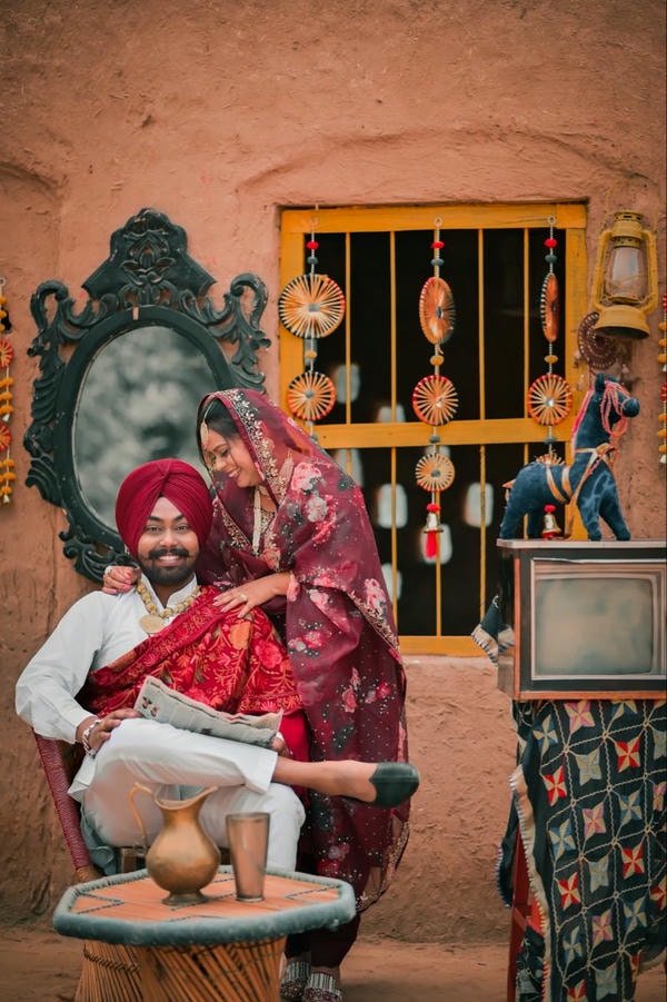 happy punjabi couple dp
