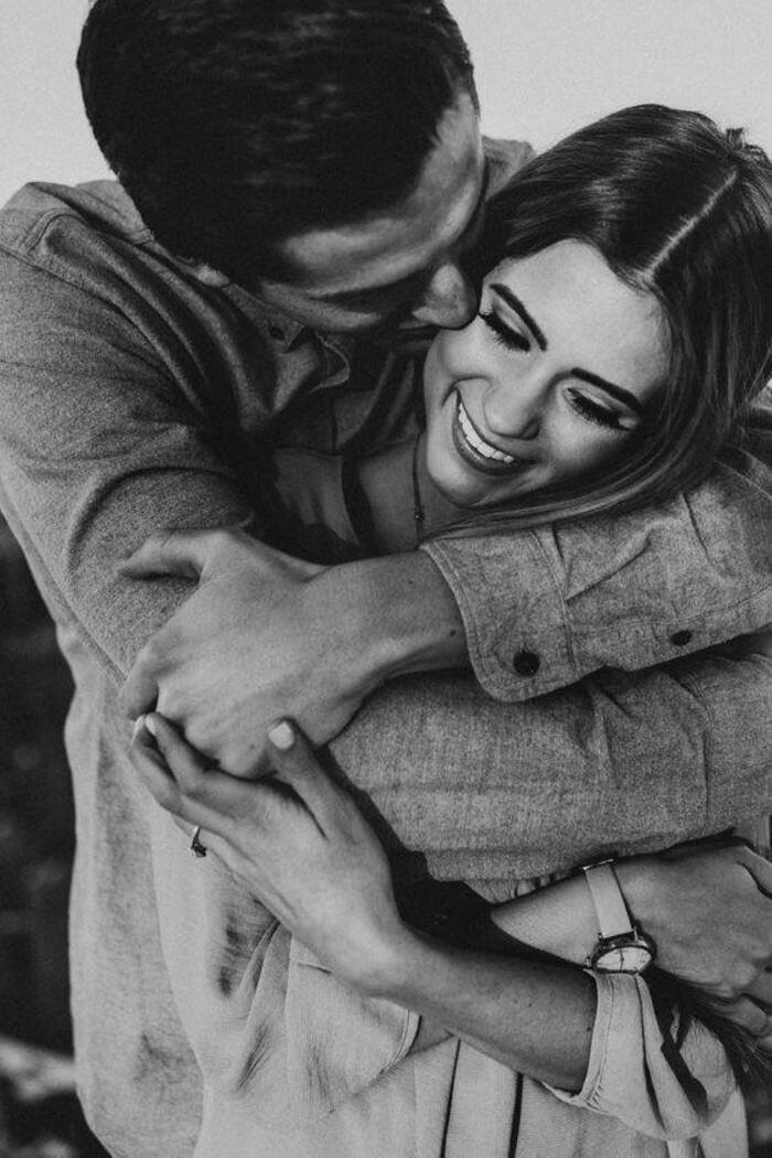 hd couple hug dp photo