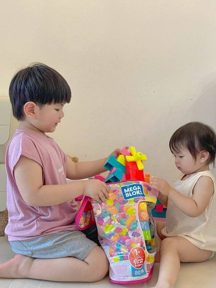 hd cute baby couple dp aethetics