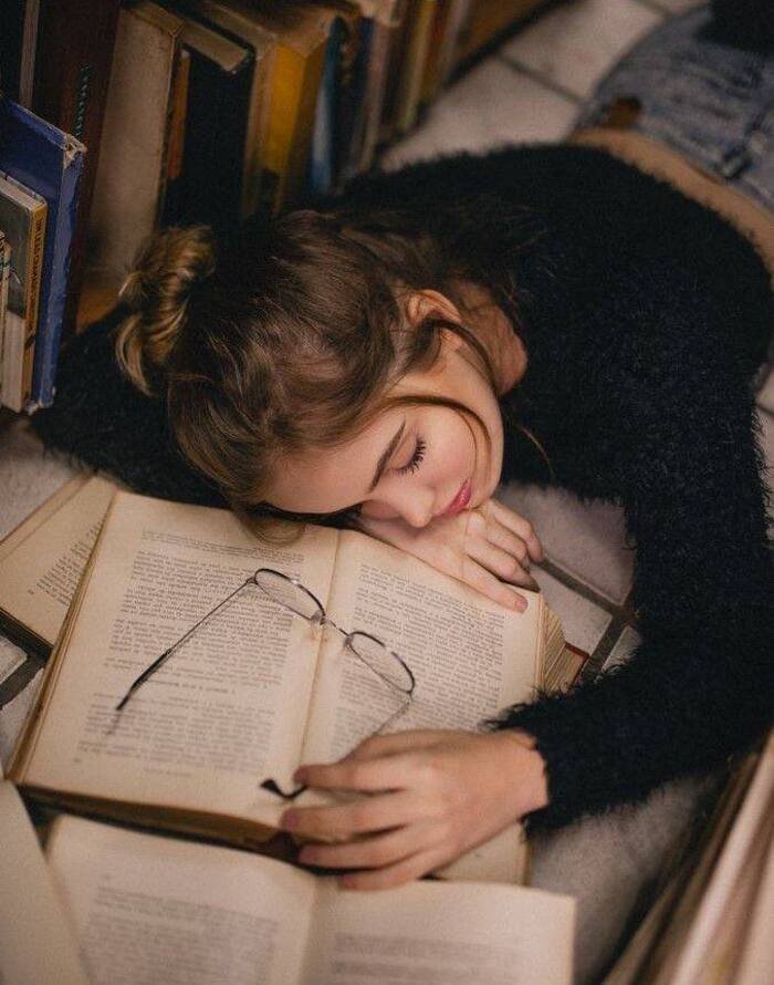 hd study girl dp photo aethetics