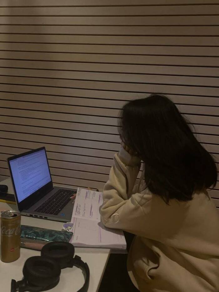 hot study girl dp instagram full hd