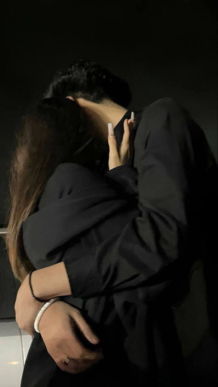 instagram couple hug dp full hd