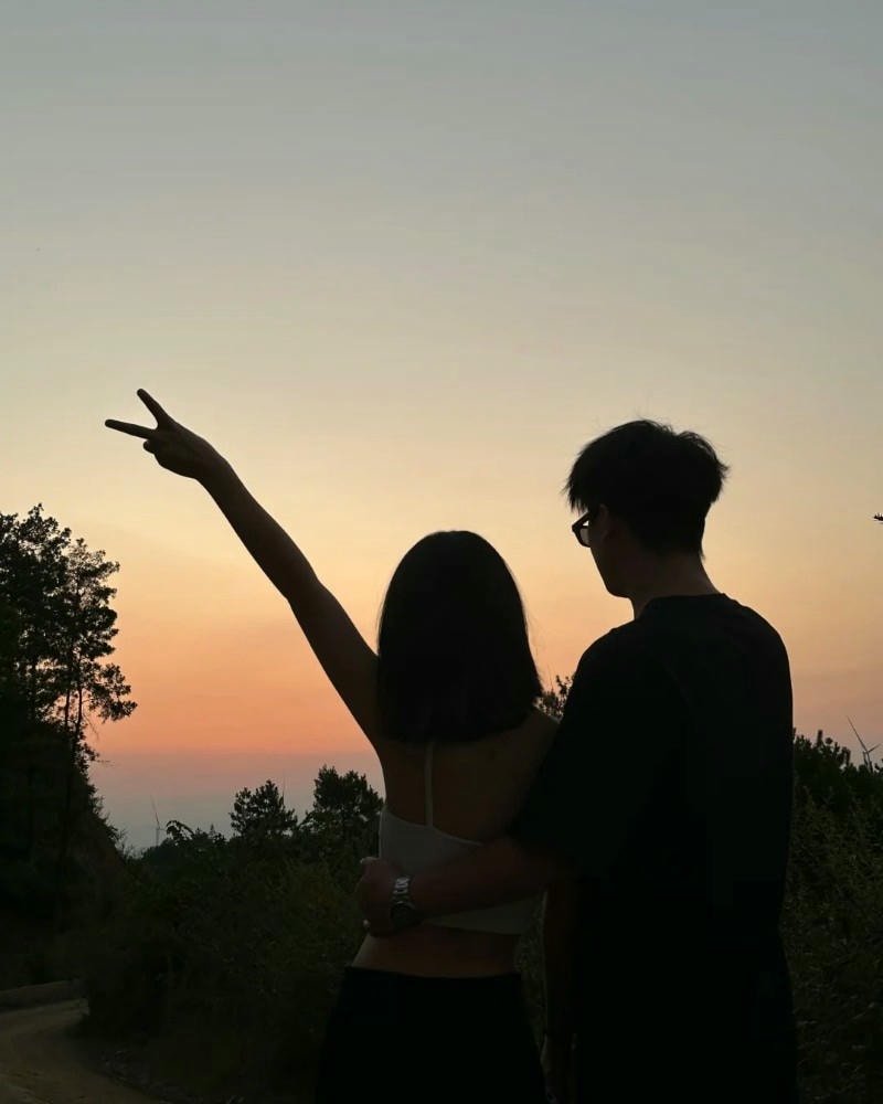 matching cartoon couple dp ideas