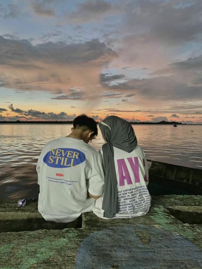 modern hijab couple dp