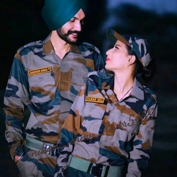 powerful army couple dp symbolizing strength in love.