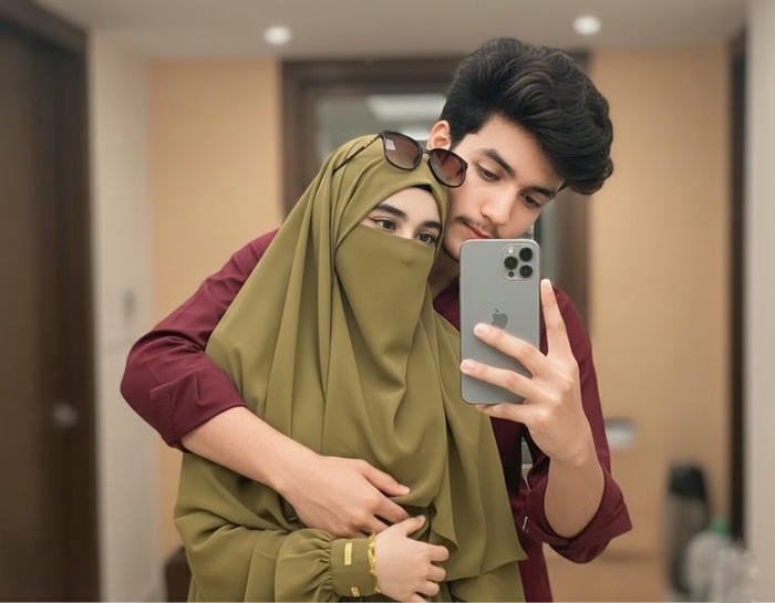rainy hijab couple dp