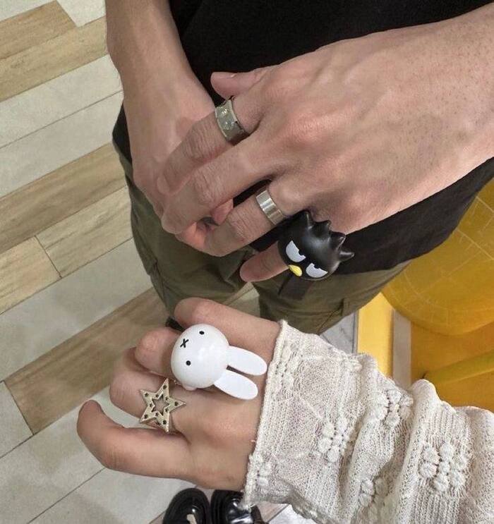 romantic couple hands dp