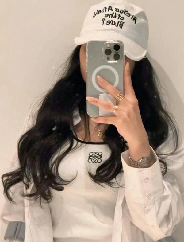 smart girl dp expressing power and grace.